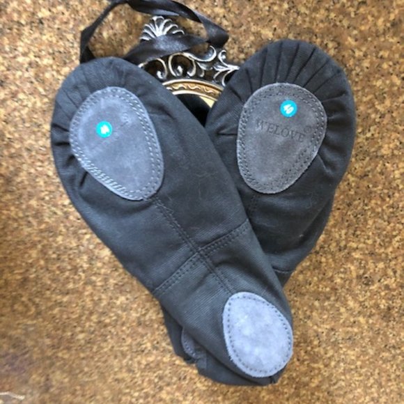 WELOVE Black Canvas Ballet Slippers - Picture 4 of 12